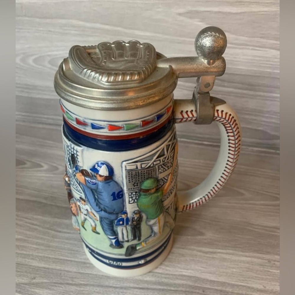 BEER STEIN vintage 1984 Avon Baseball Collectible Handcrafted Ceramart in Brazil